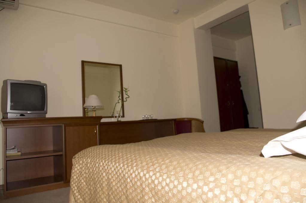 Hotel Seven Cluj-Napoca Exterior photo